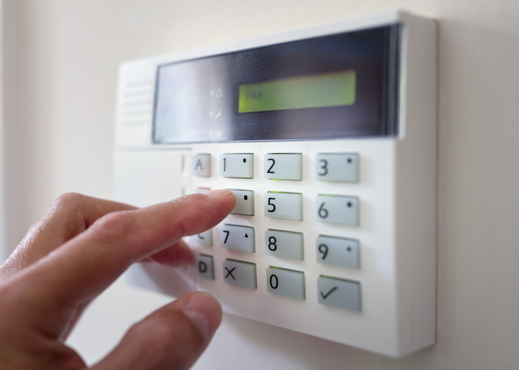 Intruder alarm keypad for a home security system